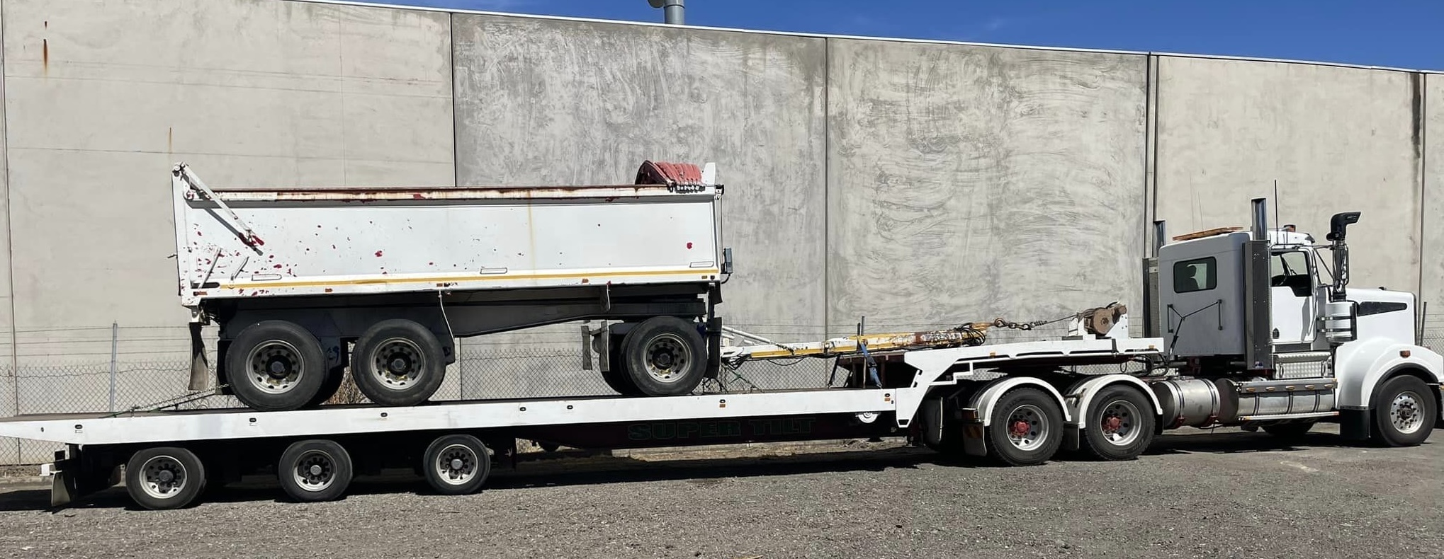 all tow heavy towing tilt tray melbourne